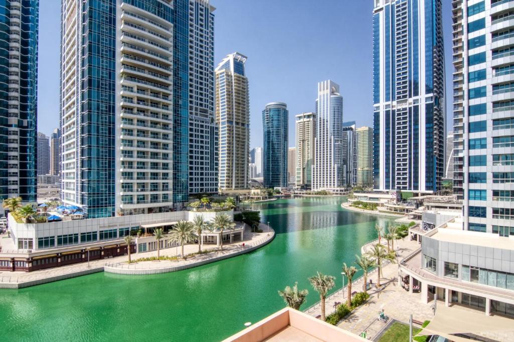 jlt office market