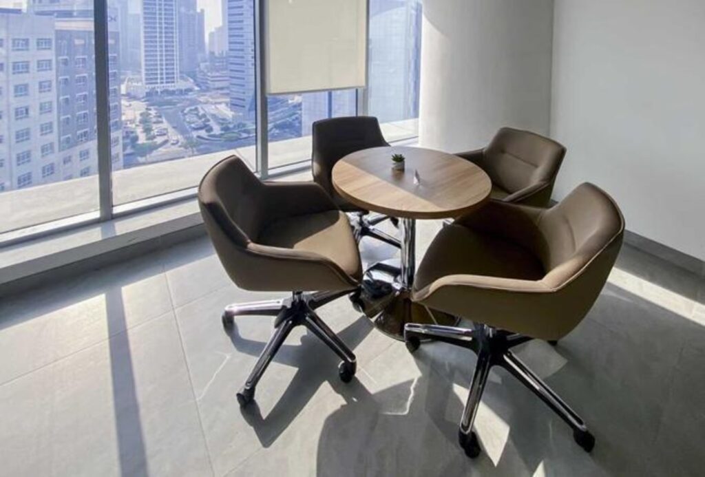 Full floor office for rent in I Rise Tower, Barsha Heights (Tecom)