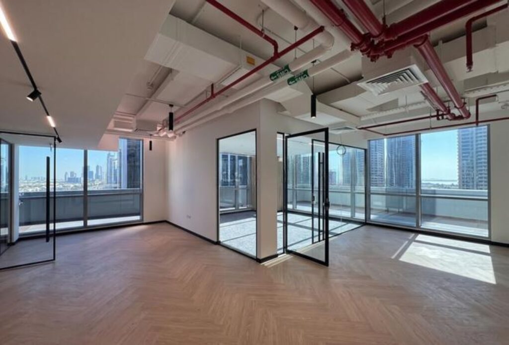 Office floor for rent in Indigo Icon, JLT