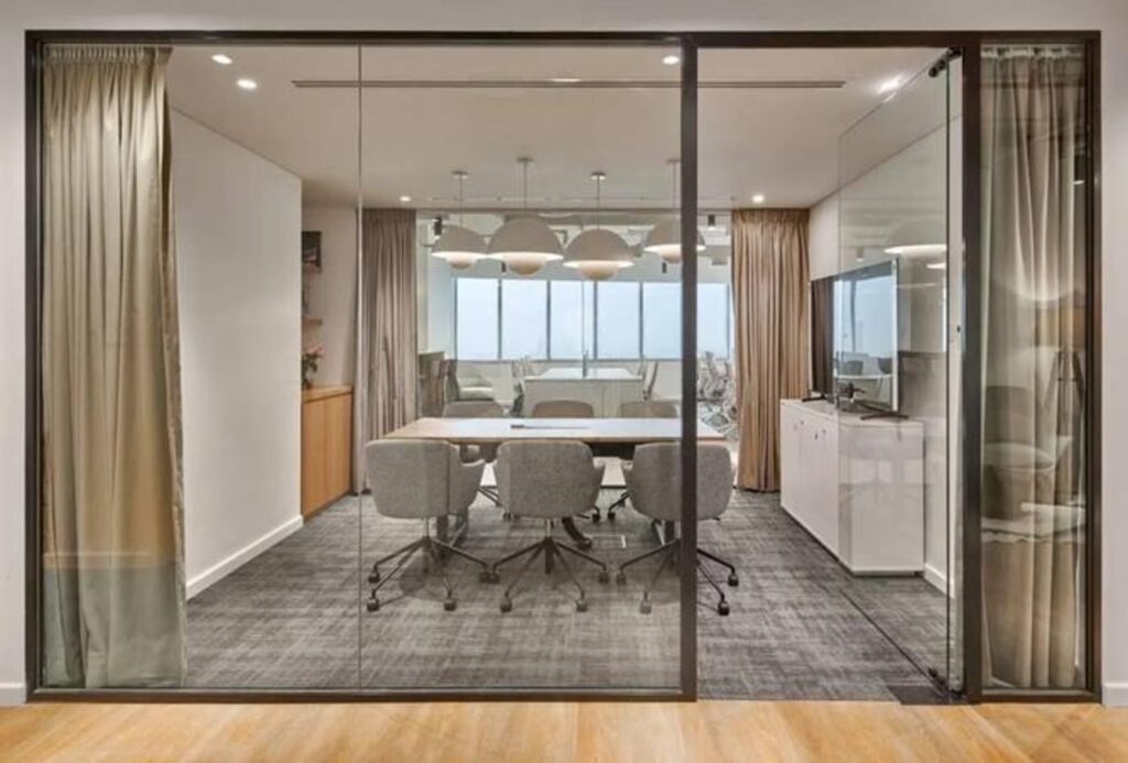 Furnished office for rent in Al Salam Tower, Dubai Media City