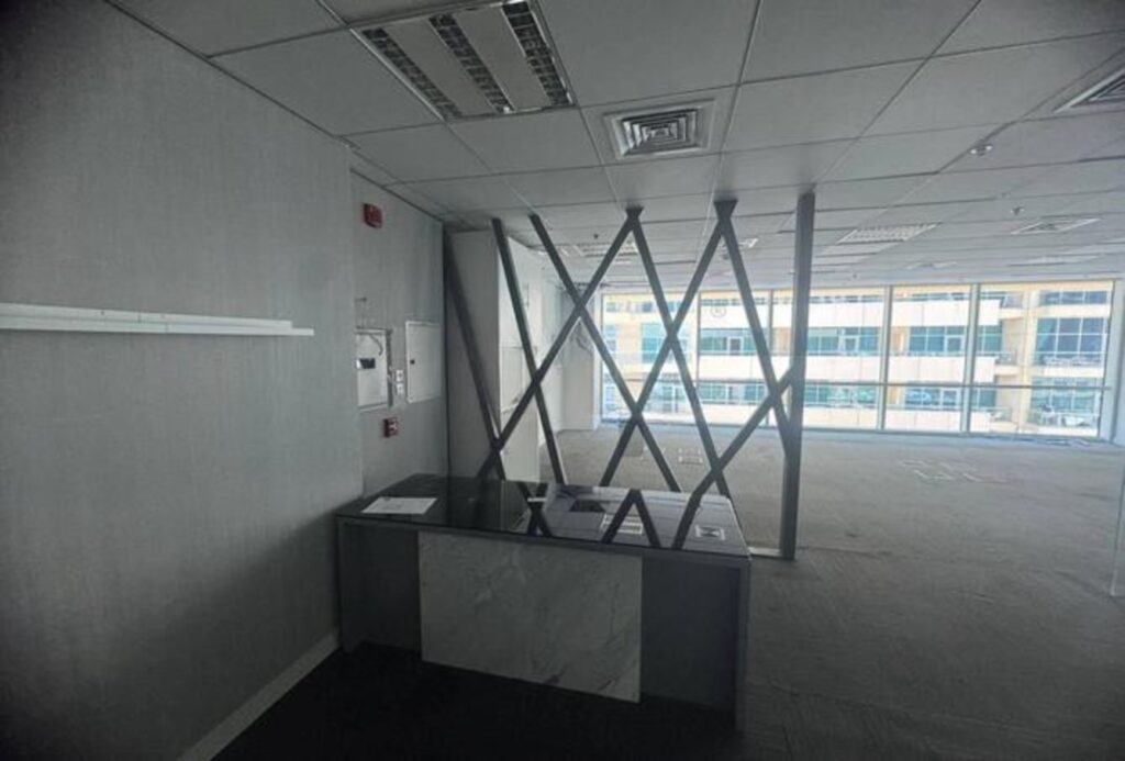 Furnished office for rent in Bay Square Building 10, Business Bay