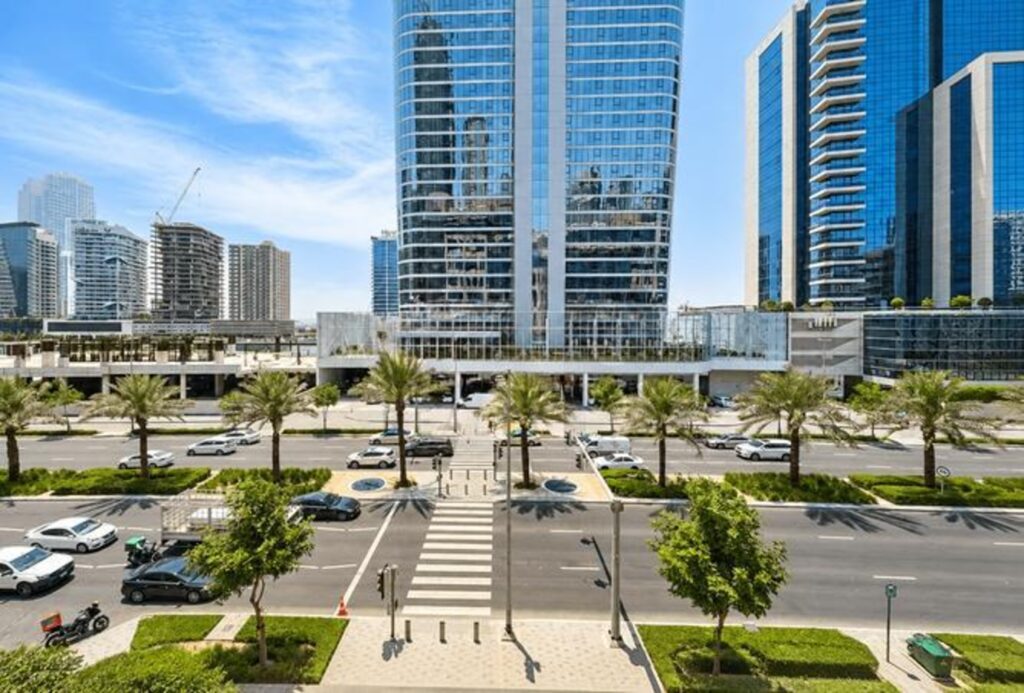 Furnished office for rent in Bay Square Building 11, Business Bay