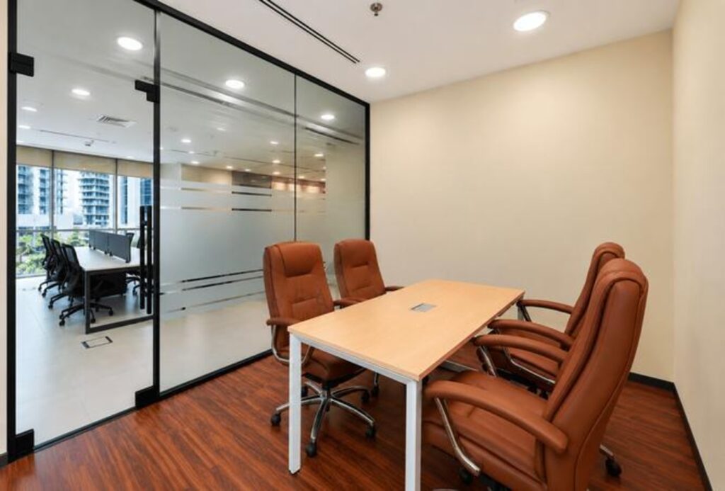 Furnished office for rent in Bay Square Building 11, Business Bay