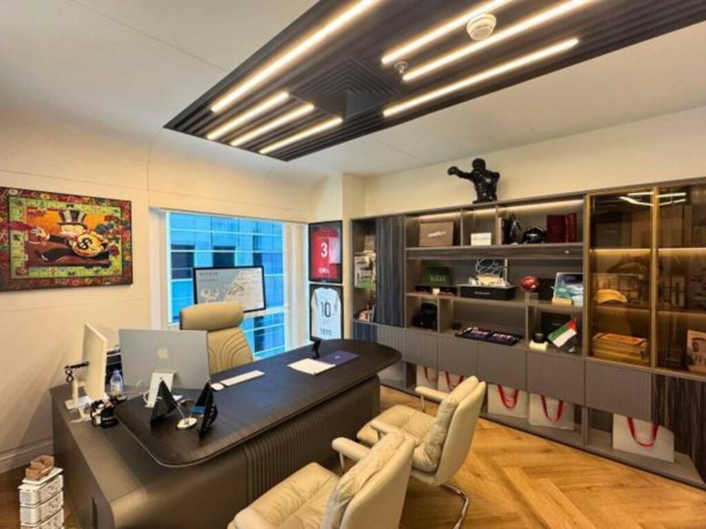 Office for Rent in Bay Square Building 12, Dubai - reception and layout