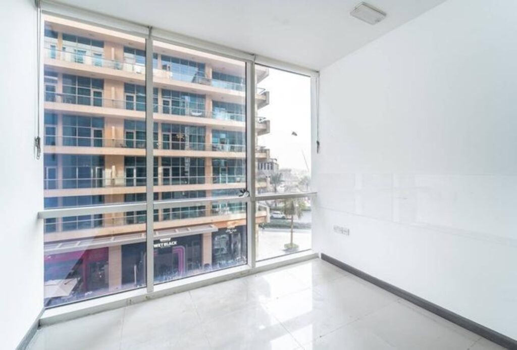 Furnished corner office for rent in Bay Square Building 7, Business Bay