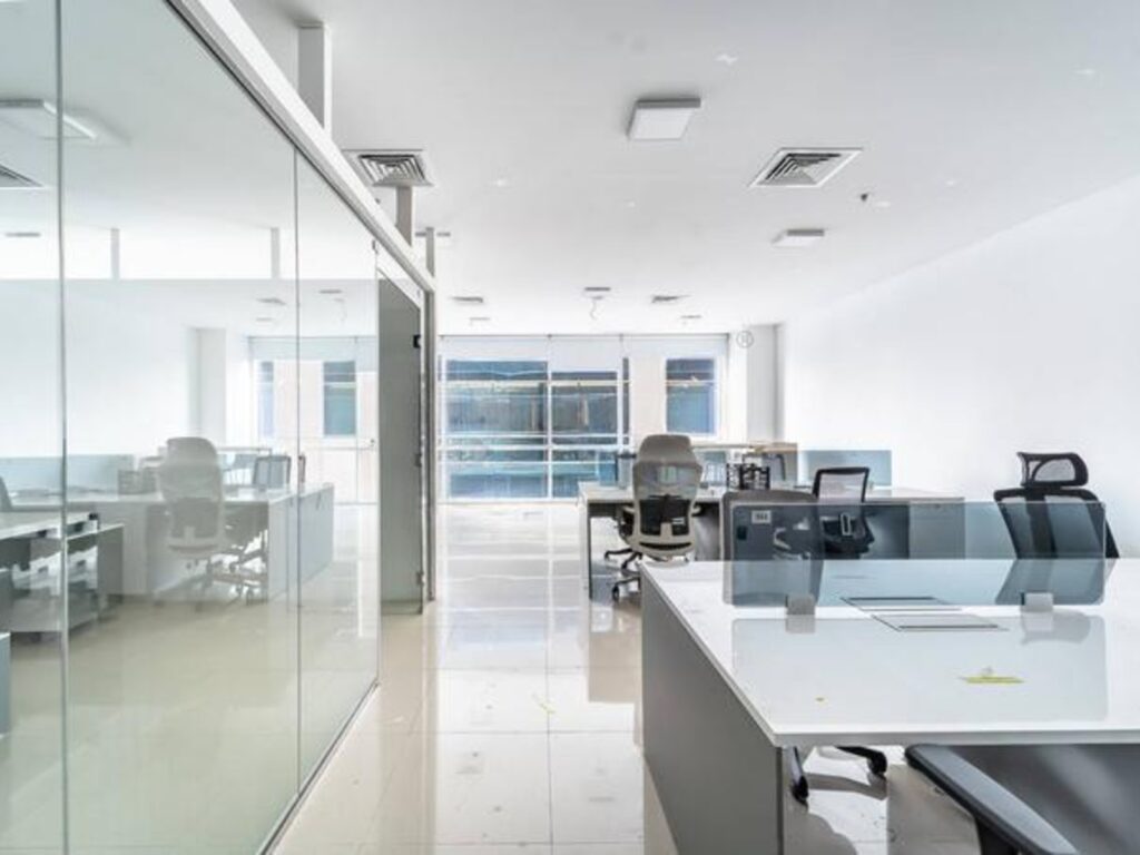 Office for Rent in Bay Square Building 7, Dubai - reception and layout