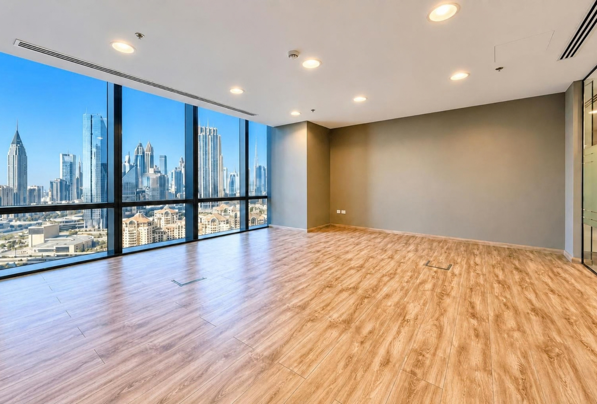 Fitted office interior in Boulevard Plaza Tower 1, Downtown Dubai – photo 5