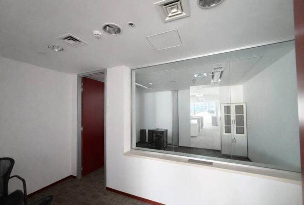 Furnished office for rent in Emaar Business Park Building 1, Sheikh Zayed Road