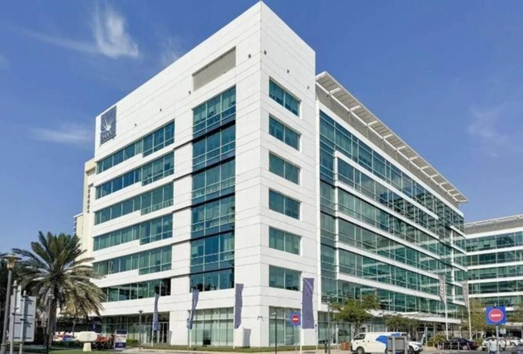 Fully fitted office for rent in Emaar Business Park Building 3, Sheikh Zayed Road