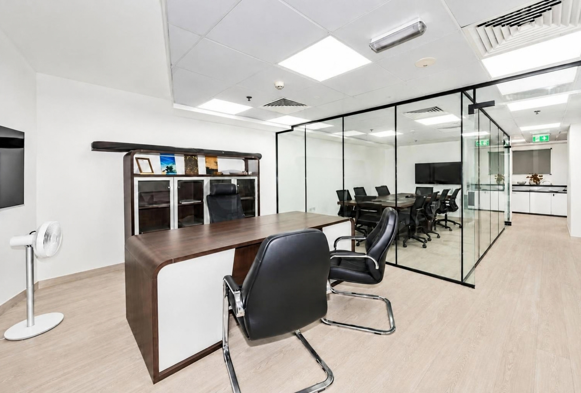 Furnished office interior in Fortune Executive Tower, JLT Cluster T – photo 2