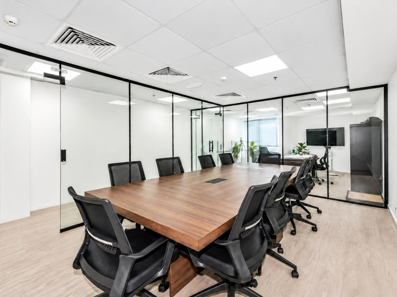 Furnished Office for Rent in Fortune Executive Tower, Dubai - reception and layout