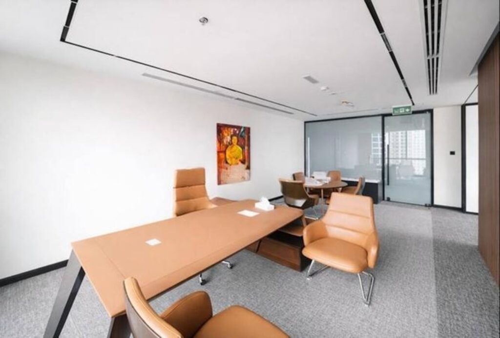 Luxury fitted office for rent in Marina Plaza, Dubai Marina