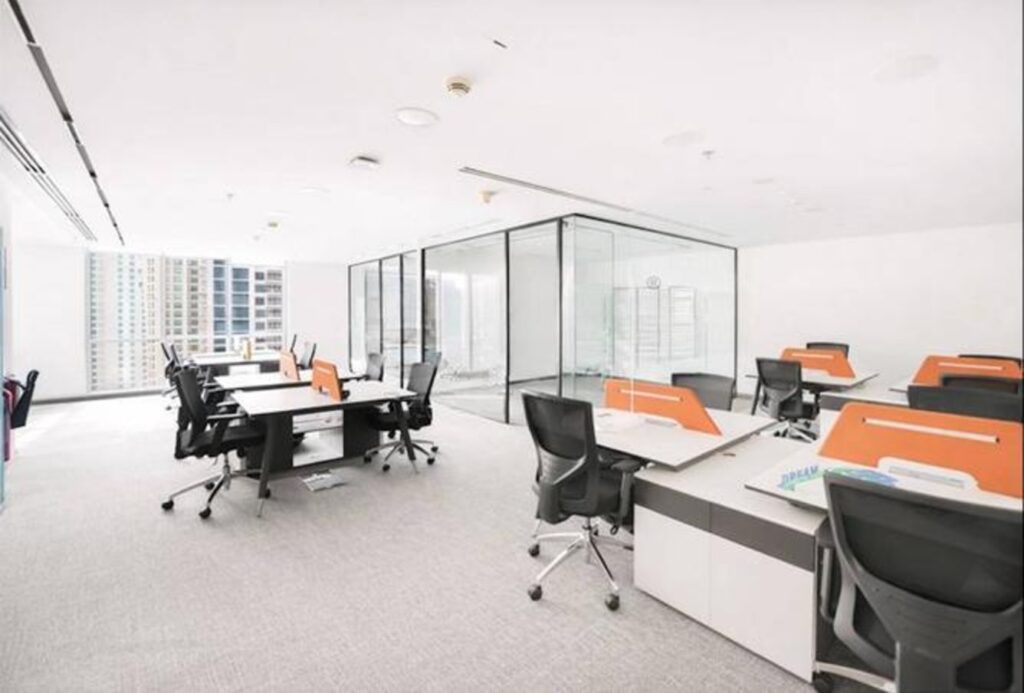 Luxury fitted office for rent in Marina Plaza, Dubai Marina