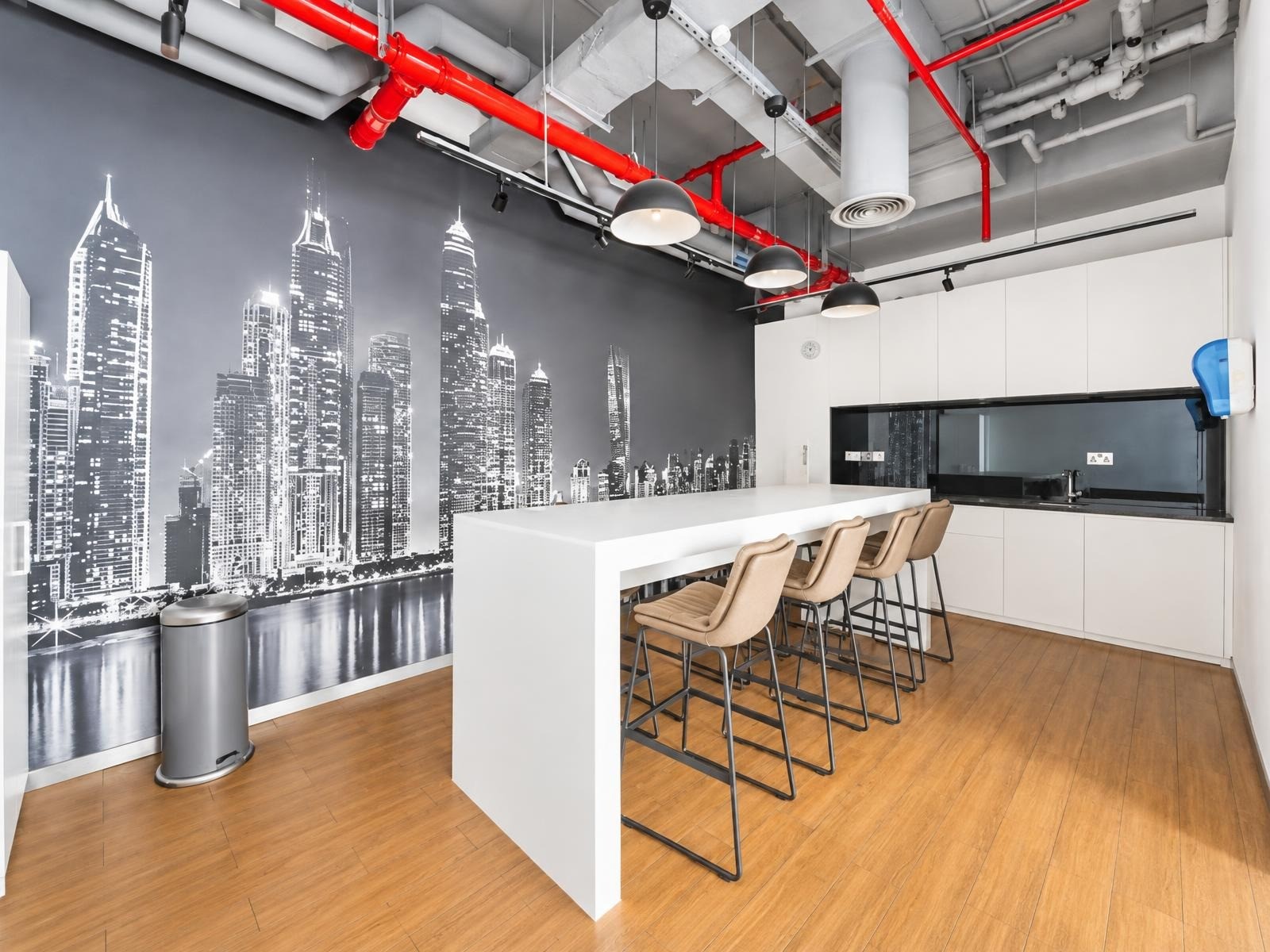 Office for Rent in Marina Plaza, Dubai - reception and layout