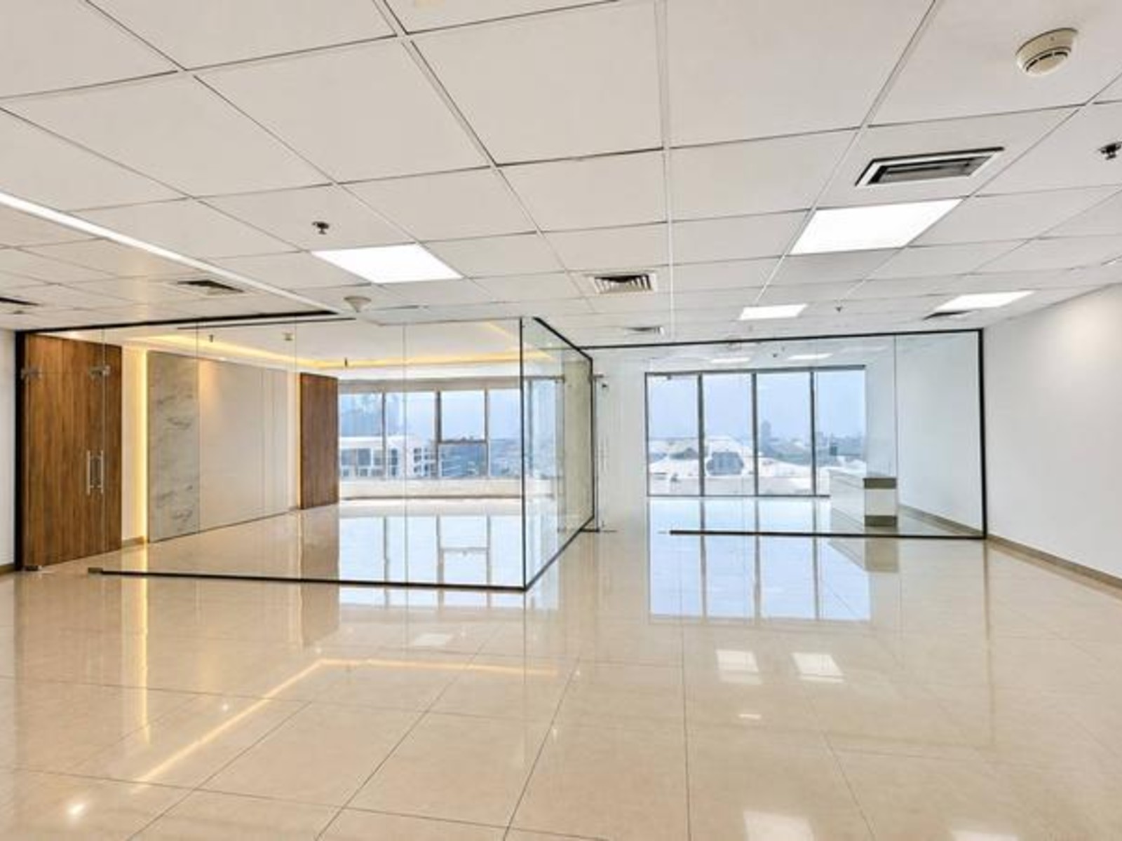 Furnished Office for Rent in Platinum Tower, Dubai - reception and layout