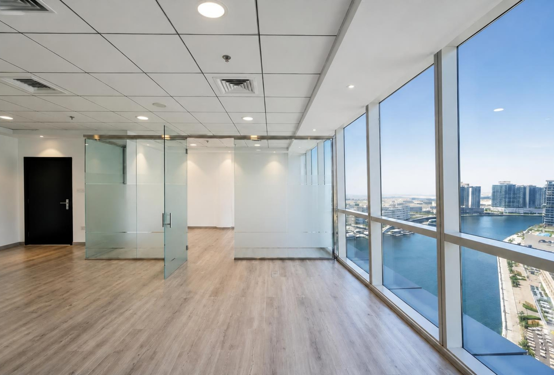 B2B Tower office with Business Bay Canal view