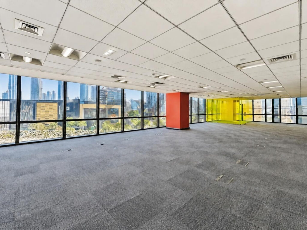Office for rent in Boulevard Plaza 2 Downtown, open floor with city windows