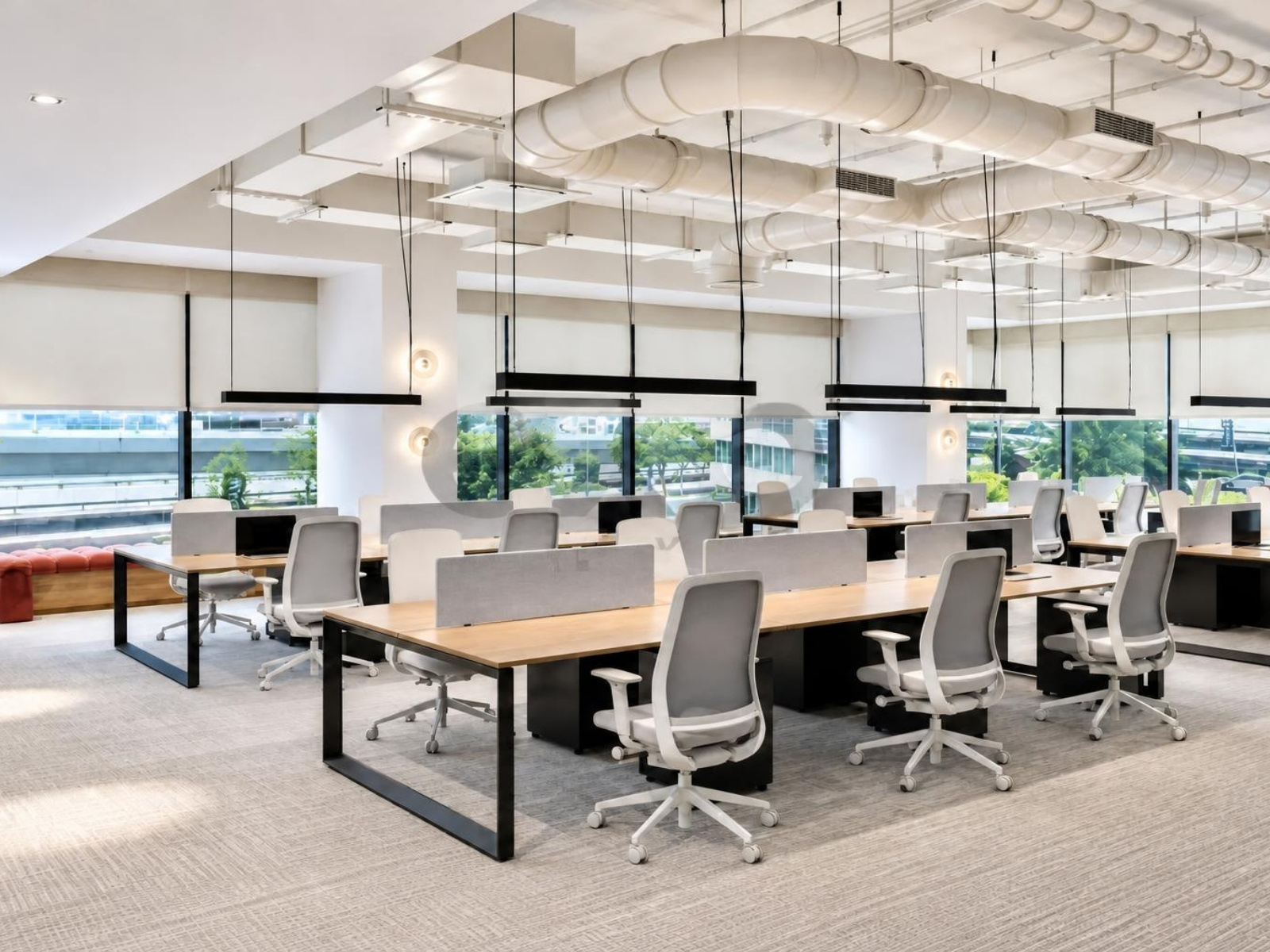 Furnished office for rent in Emaar Business Park, open floor with desks