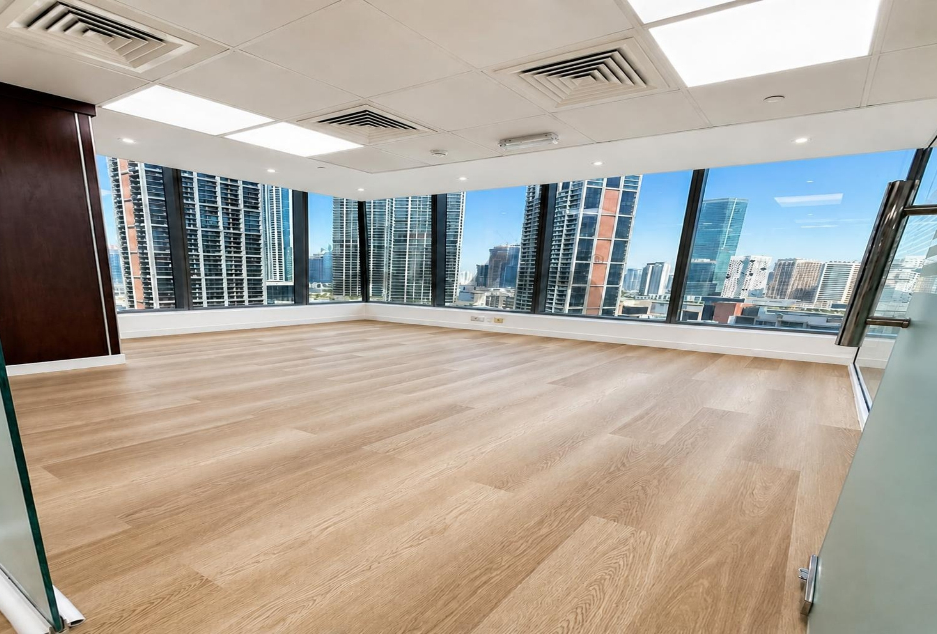 Fully fitted office with city views in Bayswater Business Bay