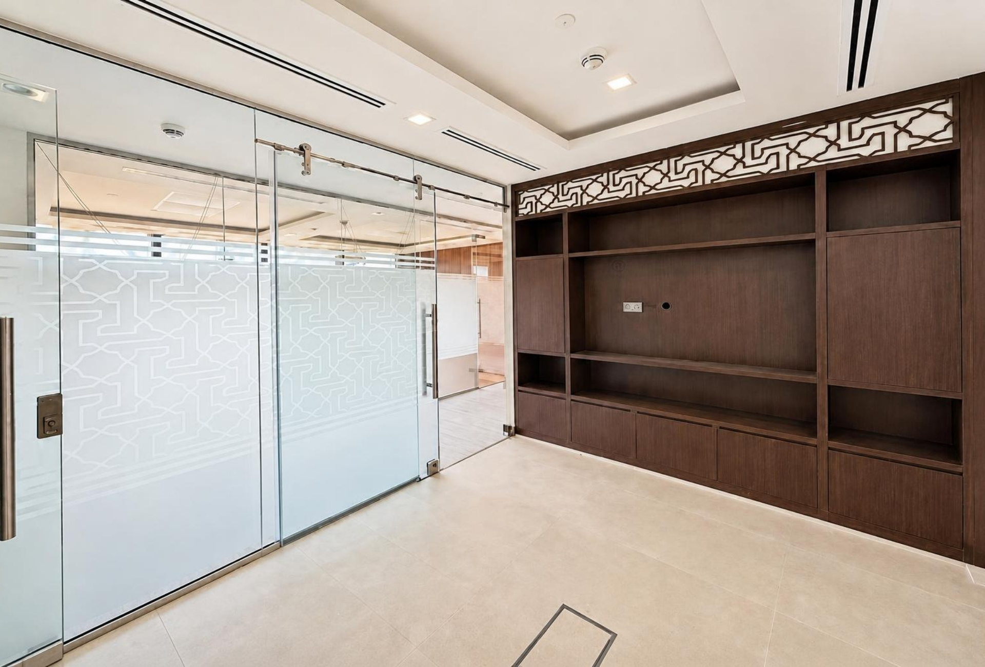 Meeting room with glass doors in Boulevard Plaza 2