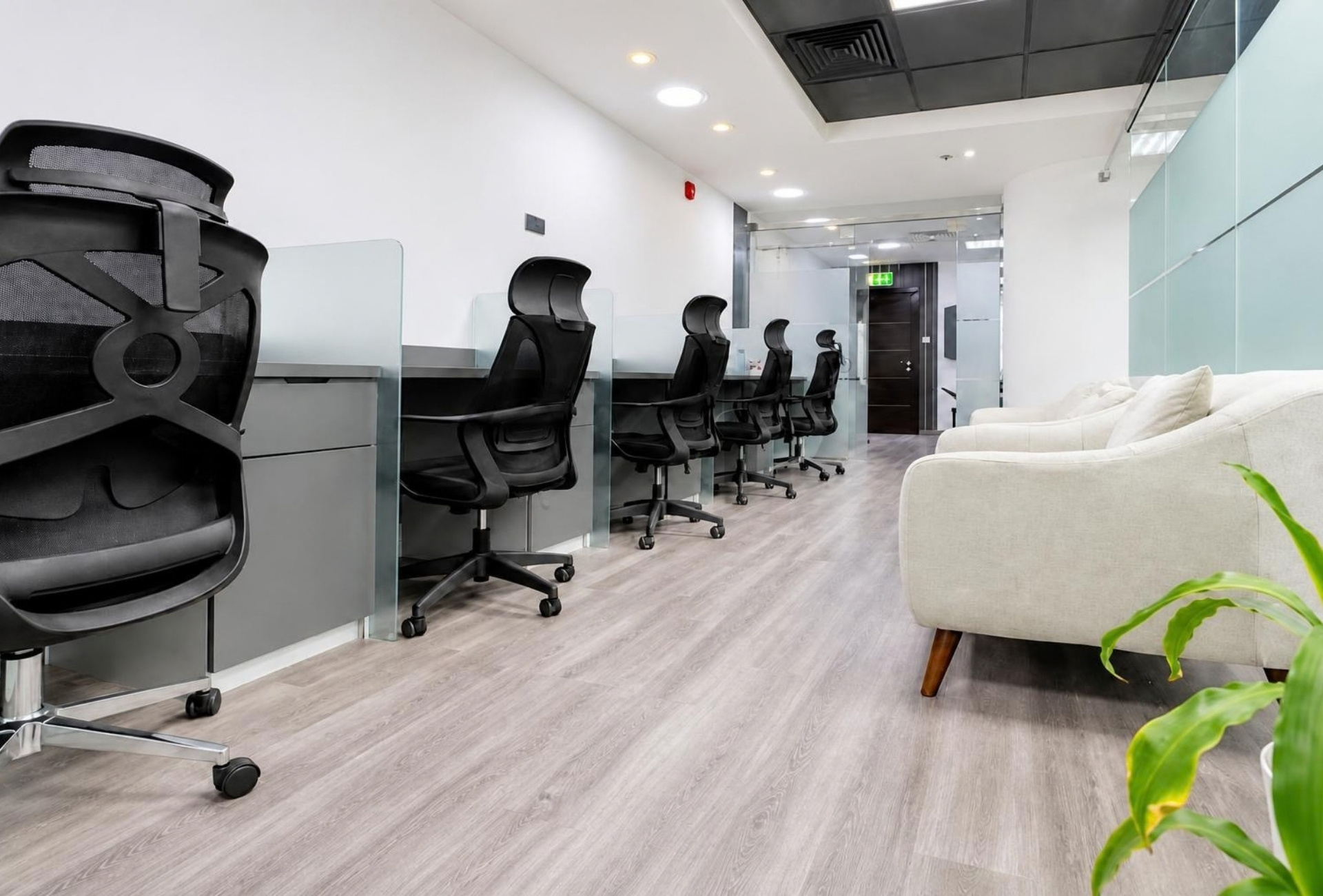 Furnished office interior in The Prism, Business Bay – photo 1