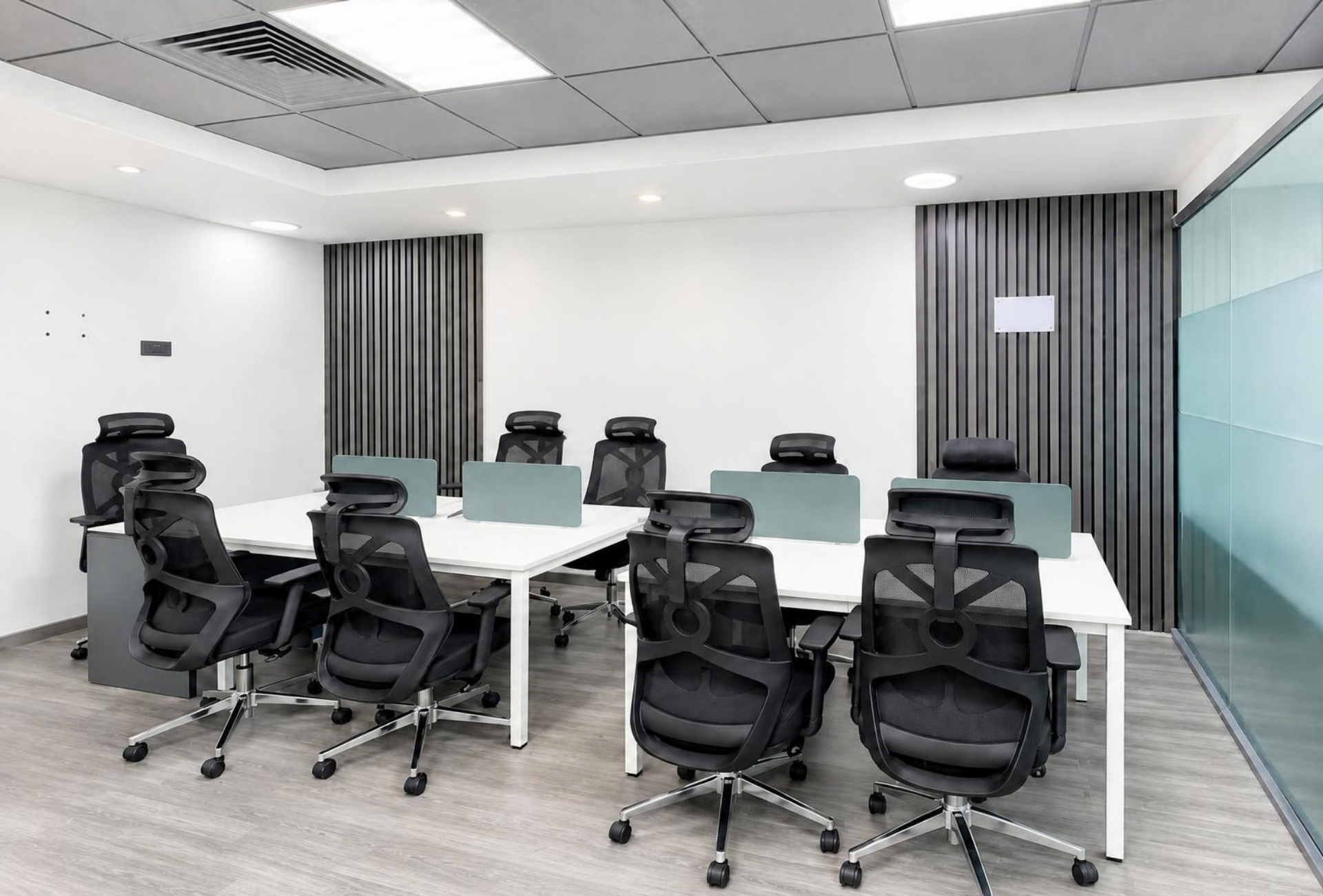 Furnished office interior in The Prism, Business Bay – photo 7